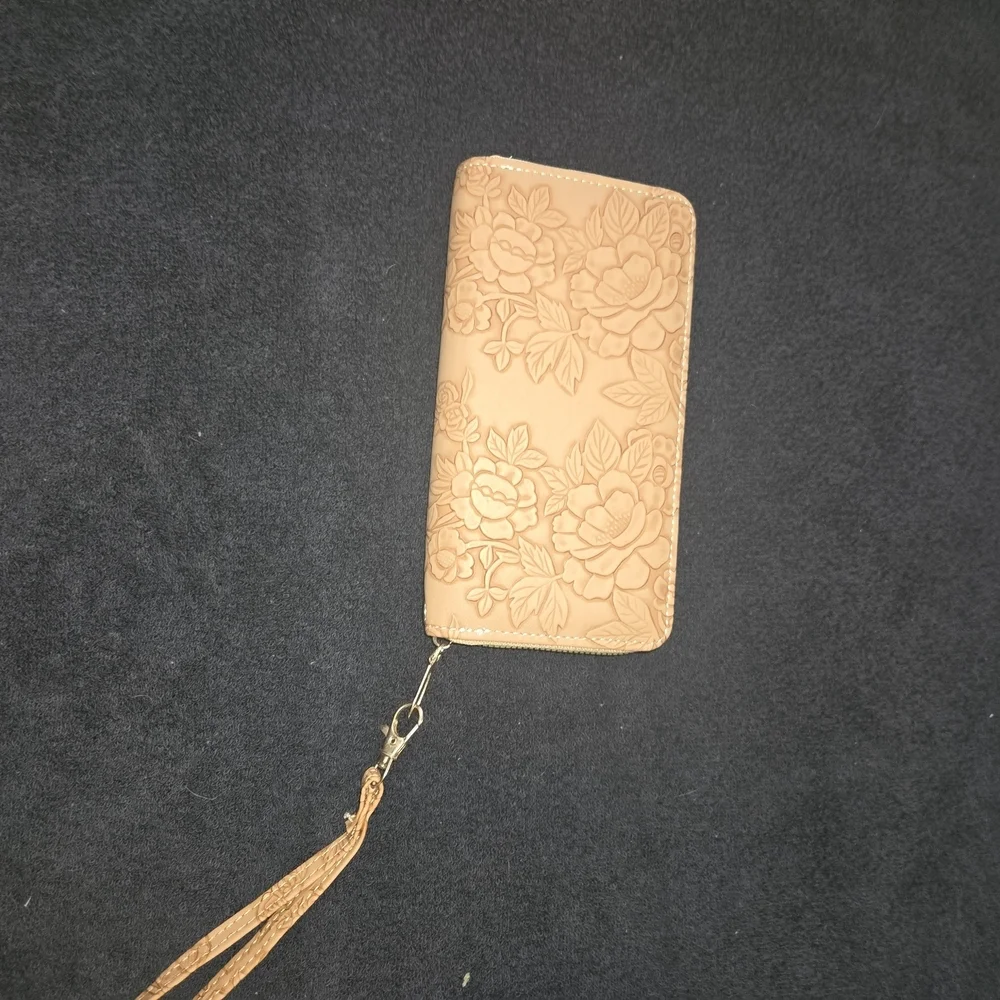 Floral Embossed Leather Tan Women's Wallet NWOT